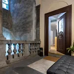 Vespri Luxury & Palermo