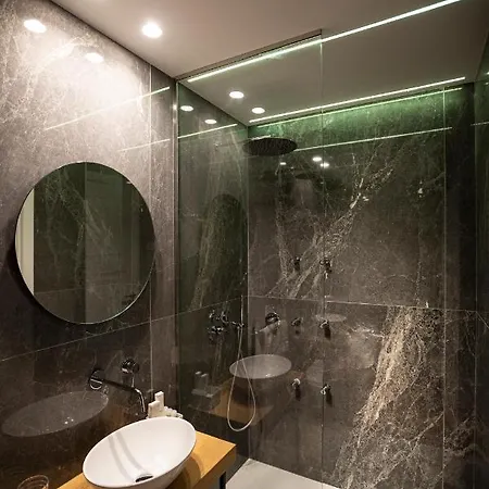 Vespri Luxury &