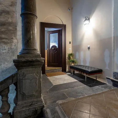 Vespri Luxury & Palermo