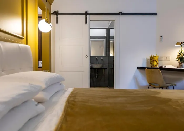 Vespri Luxury & 4*