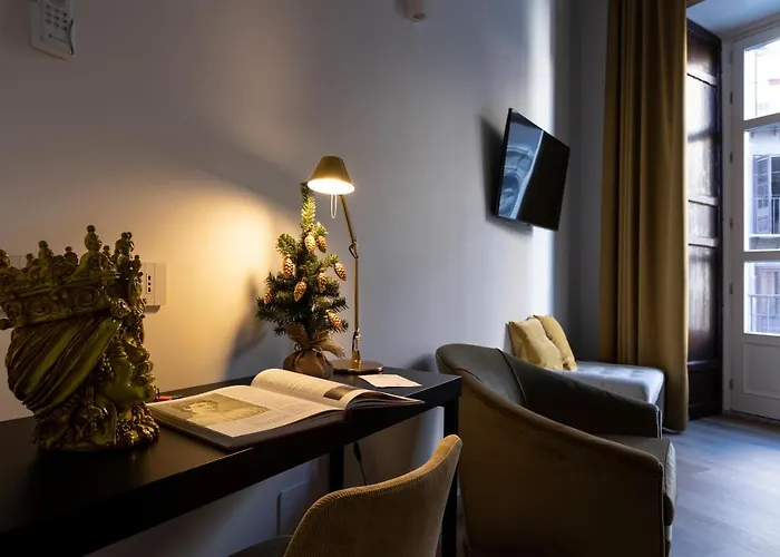 Vespri Luxury & Konukevi Palermo